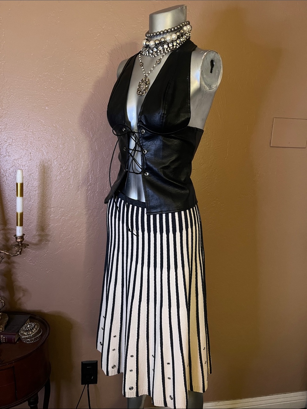 St, John Sport Black and White Vertical Stripe Midi Skirt.  Sz P